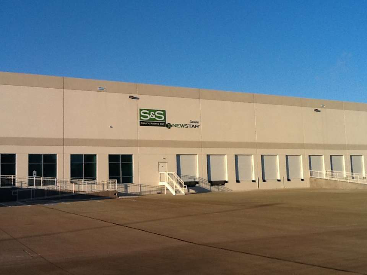 S S Truck Parts Inc Opens New Parts Distribution Center Trucks Parts Service