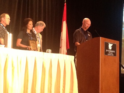 Kevin Wheeler of K.W. Mechanical accepts his award as HDA Truck Pride’s Truck Service Expert of the Year.