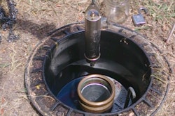 Fuel sampling device