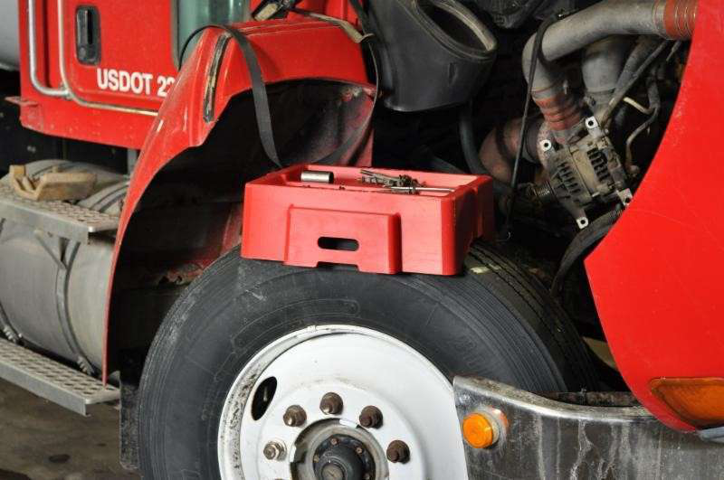 Minimizer single tire bench