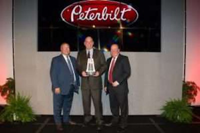 Peterbilt of Manitoba earned Peterbilt’s First Class Service Excellence Dealer of the Year award at the OEM’s recent dealer meeting.