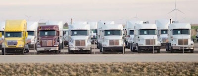 Usedtrucks 1 1 825x318