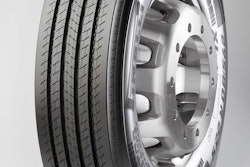 FH:01 MotorCoach tire