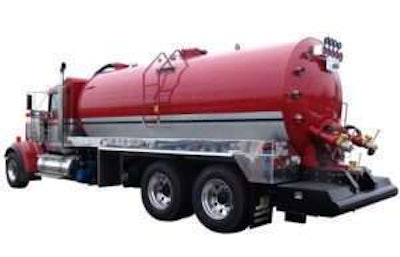 Truck with a pressure vacuum tank