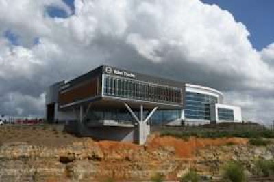 volvo trucks customer center in new rivervalley