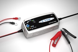 CTEK MULTI US 7002 battery charger