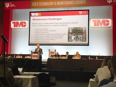 Mike Hasinec with Penske Truck Leasing speaks Tuesday during a technical session at ATA’s Technology & Maintenance Council (TMC) Annual Meeting.