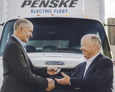 Daimler Trucks North America CEO Roger Nielsen delivers the first Freightliner eM2 electric commercial vehicle to Penske Truck Leasing CEO Brian Hard. The eM2 is the first of the Freightliner Electric Innovation Fleet that Penske will use in California and the Pacific Northwest.