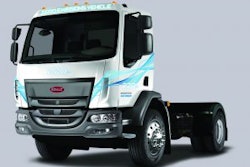 Peterbilt 220 Ev 300x220