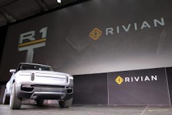Rivian R1 T 300x200