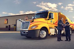 Love's, Navistar International Service Partnership