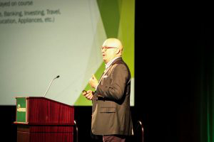 5 Q2 A3893 2019 05 07 21 52 1200x800 300x200