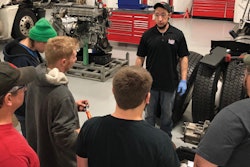 diesel-mechanic-shortage-teaching
