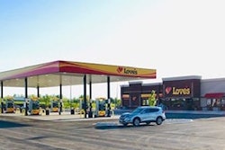 rochelle-illinois-loves-truck-stop-min