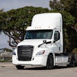 Freightliner-eCascadia-min