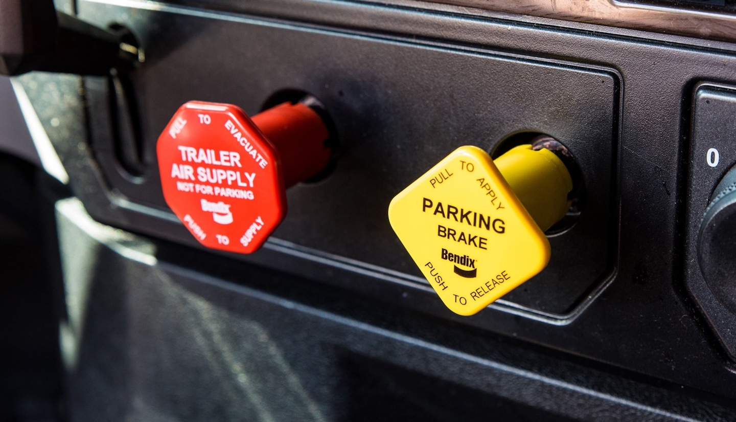 Bendix offers tech tips on dash valves, trip pressures Trucks, Parts