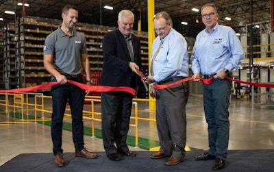 DTNA opens Arizona PDC