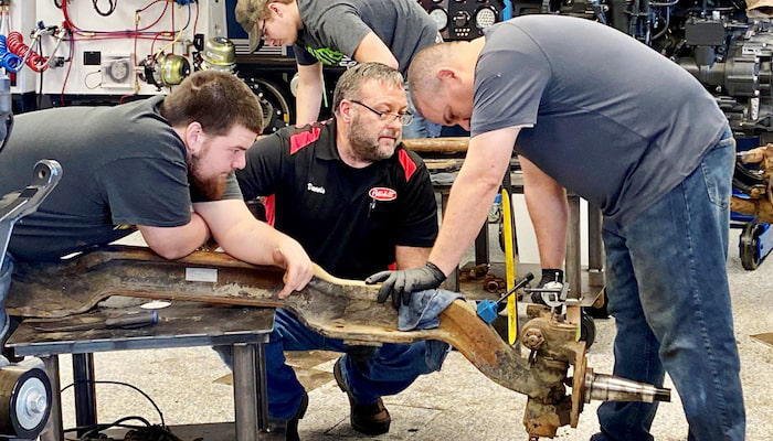 Midwest-Peterbilt-Diesel-Academy-min