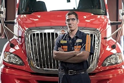 TruckComp_V4-RGB-sully_Small-min