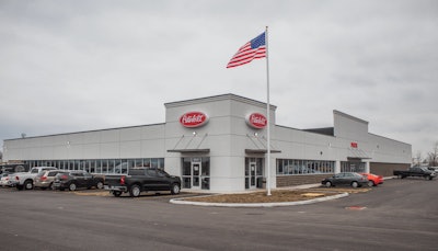 02.20.TLG Peterbilt store-min