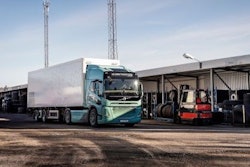 02.20.Volvo electric concept truck-min