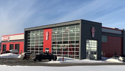 Kenworth Québec has opened a newly constructed, 30,000 sq.-ft. parts and service facility in Saint-Augustin-de-Desmaures