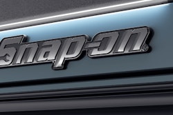 Snap-on-tool-cabinet-light-min