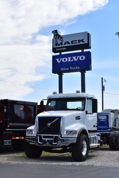 04.20.McMahon Kentuckiana