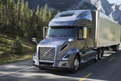 Volvo-VNR-760-min