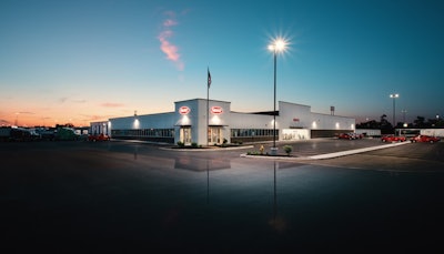 06.20.TLG Peterbilt Cincinnati-min