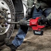 Milwaukee-D-Handle-Impact-Wrench-min