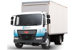 Peterbilt-220EV-box-truck-700X400-min