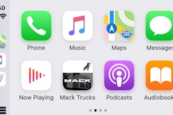 Mack-Apple-CarPlay-min