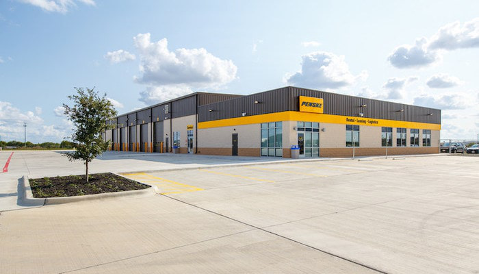Penske Truck Leasing-min