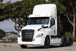 Tps freightliner E Cascadia Min