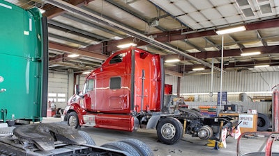 Service revenue is essential for dealer and aftermarket businesses alike but a new fleet survey indicates commercial carriers want to be less reliant on outside service providers in 2021.