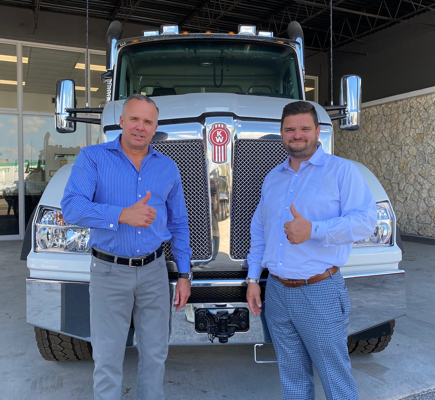 51129867019 67790657d8 H