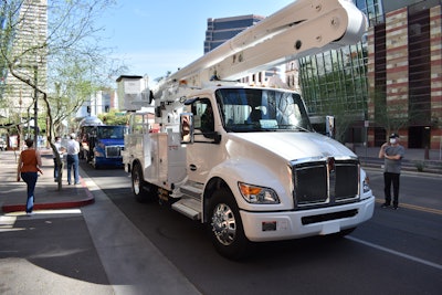 Kenworth class 7 t380