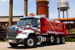 Autocar Dc64 D Dump Truck