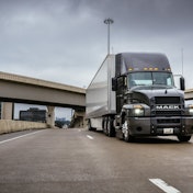 Mack Anthem with trailer