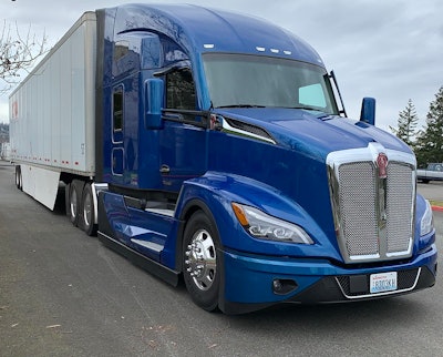 blue Kenworth T680 truck