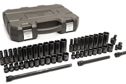GearWrench 49-piece socket set for technicians