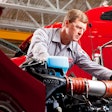 Peterbilt service technician