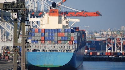 Container ship waiting to be unloaded