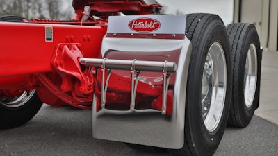 New Peterbilt fenders