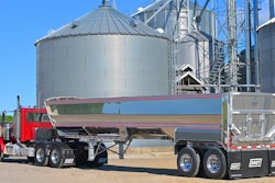 New East Manufacturing round bottom trailer