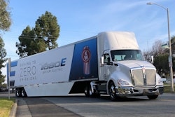 Kenworth Class 8 T680E electric tractor