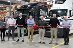 Link Mfg ribbon cutting
