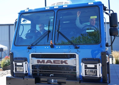 Senator Bob Casey (D-Pa.) visits Mack's Lehigh Valley Operations facility.