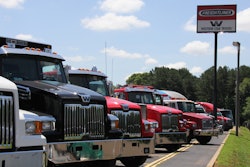 Trucks parked in front of Peach State Truck Centers